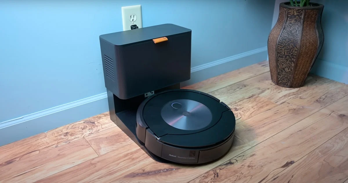 Roomba Combo j7+ Review: AI and an Innovative Mop Make the Best
