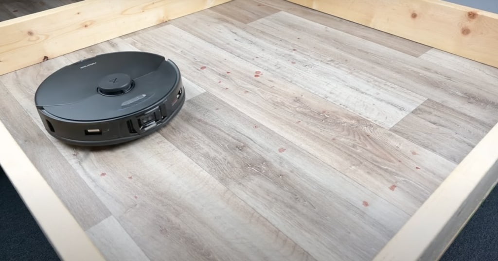 Roborock S7 MaxV Ultra review: a high-end robot vacuum for a very high  price - The Verge