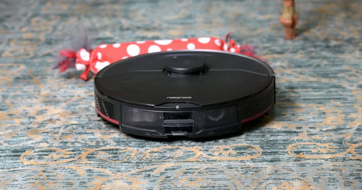 Best Robot Vacuums with Obstacle Avoidance and AI Vacuum Wars