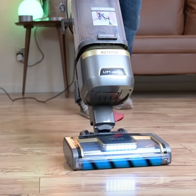 Shark Rotator Lift-Away Review: Is the ADV LA502 Good? |