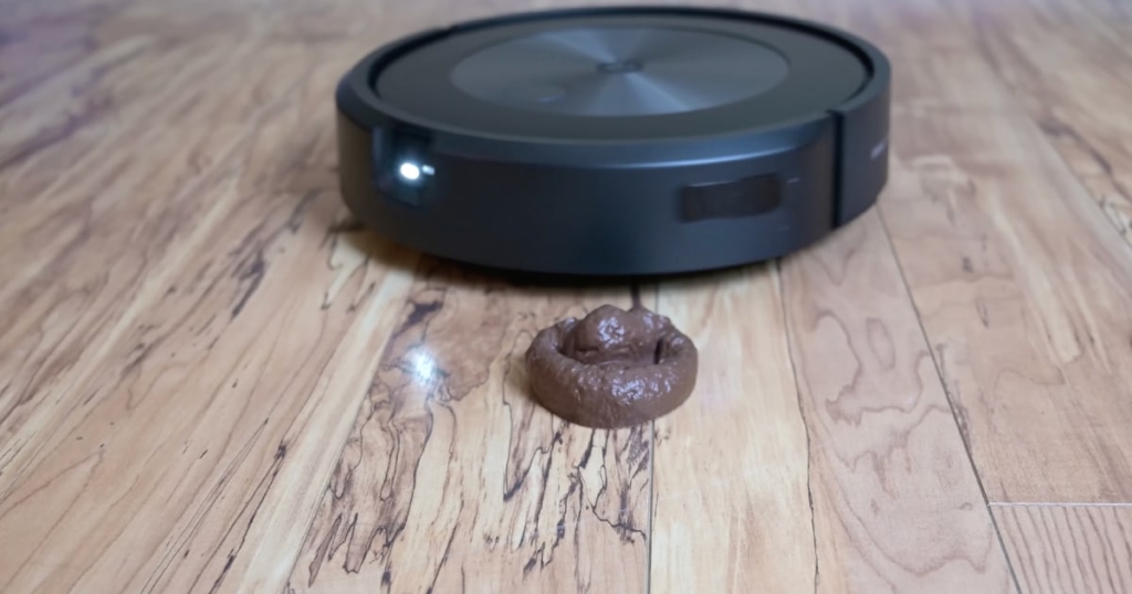 iRobot Roomba j7 plus Review - Obstacle Avoidance Testing