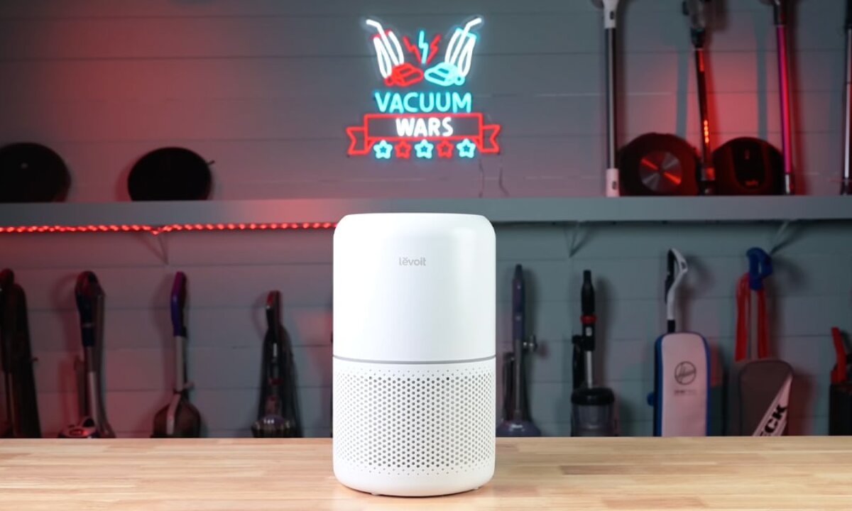 Levoit Core 300 vs 300S How to Choose Between these Air Purifiers Vacuum Wars