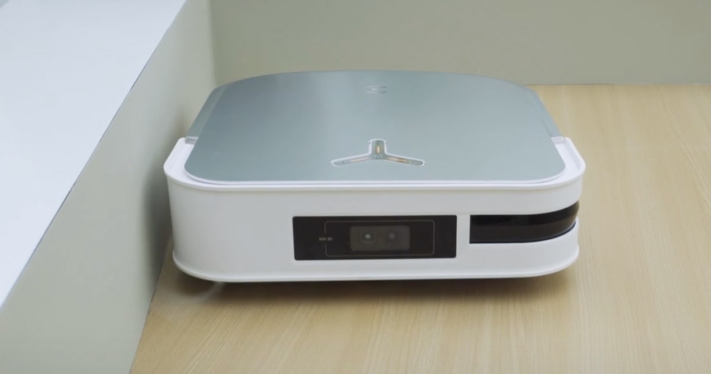 The Ecovacs DEEBOT X2 OMNI has a new shape and LiDAR system