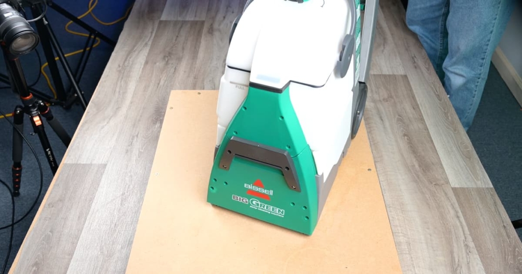 Taking Suction Measurements - Bissell Big Green Carpet Cleaner Review