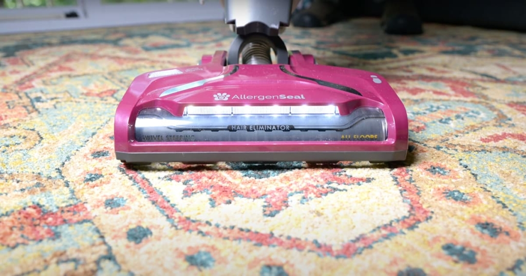 Vacuuming Carpet with the DU5092