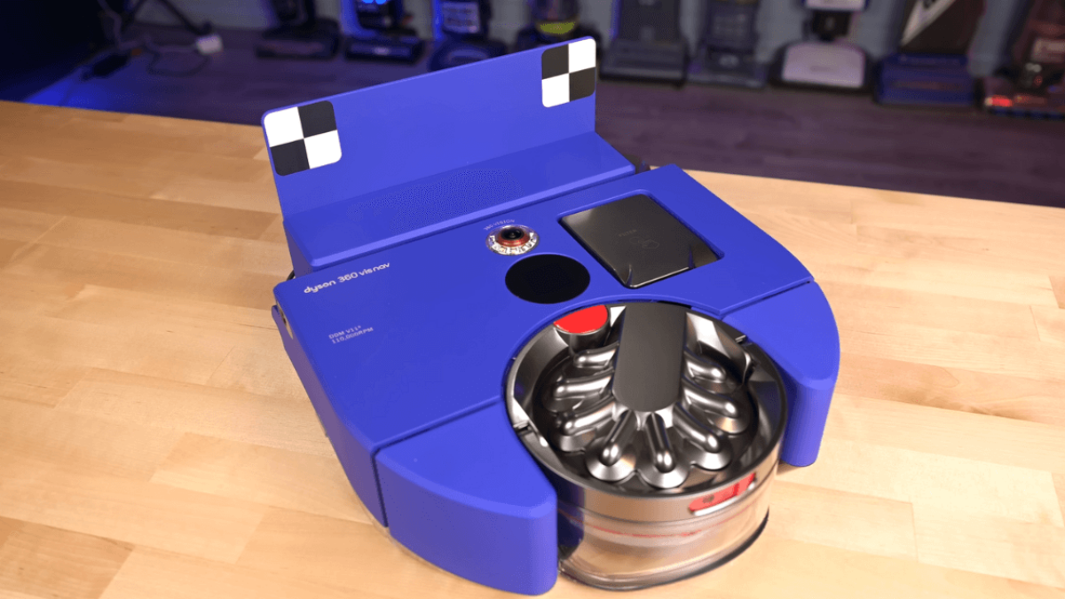 Dyson 360 Vis Nav Review: High Power, New Ideas