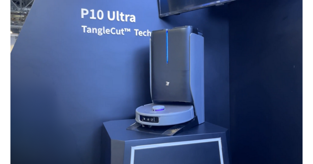 The 3i P10 with docking station on display at CES 2025