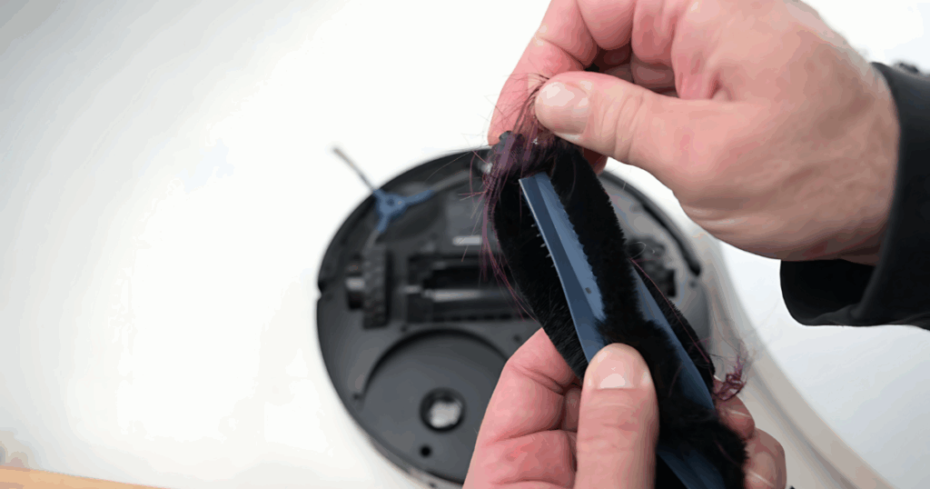 The Eufy Omni C20 had 54% hair tangles, which was worse than an average of 38%