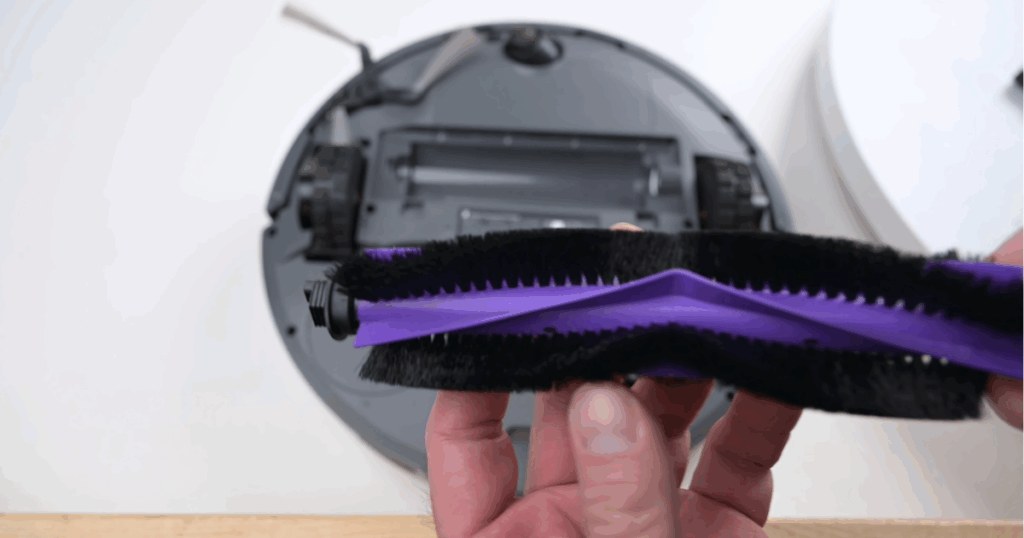 In our hair tangle test, the P10 finished with 0% hair wrapped around the main brush