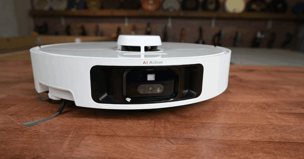 The MOVA P10 Pro Ultra uses a top-mounted LiDAR navigation