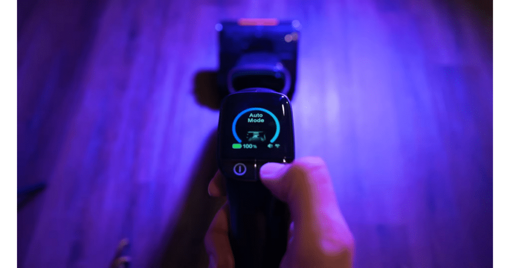 Tineco Floor One S9 Artist Steam LCD | Vacuum Wars Tineco Floor One S9 Artist Steam LCD screen showing iLoop smart sensor Auto Mode and real-time battery life