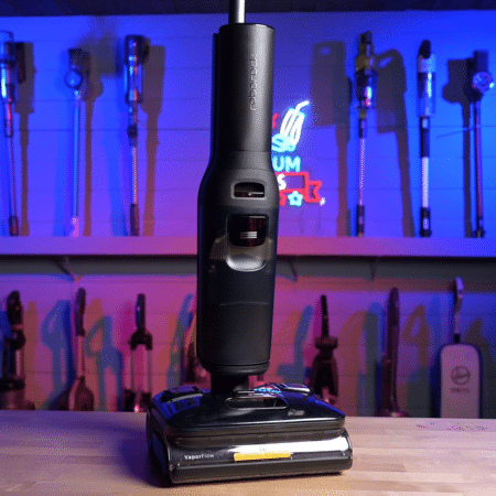 Roborock F25 Ultra in studio 450 ©Vacuum Wars | Vacuum Wars