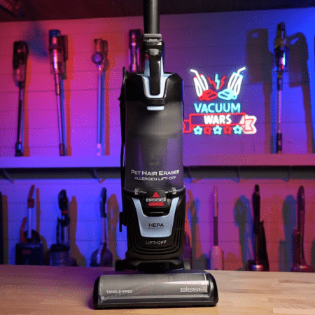 Bissell Pet Hair Eraser Allergen Lift-Off 39883 in studio 450 ©Vacuum Wars | Vacuum Wars