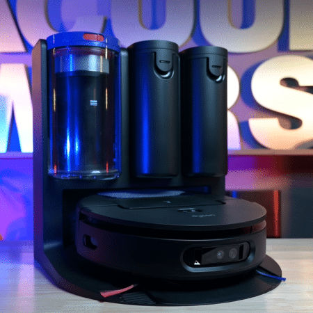 Dyson Spot+Scrub AI in studio 450 ©Vacuum Wars | Vacuum Wars