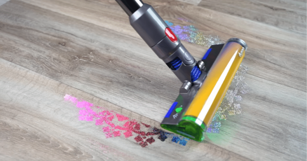 Dyson V15 Fine Debris 2 | Vacuum Wars The Dyson V15 Detect cordless vacuum successfully vacuuming a pattern of fine debris on a hard floor at the Vacuum Wars studio