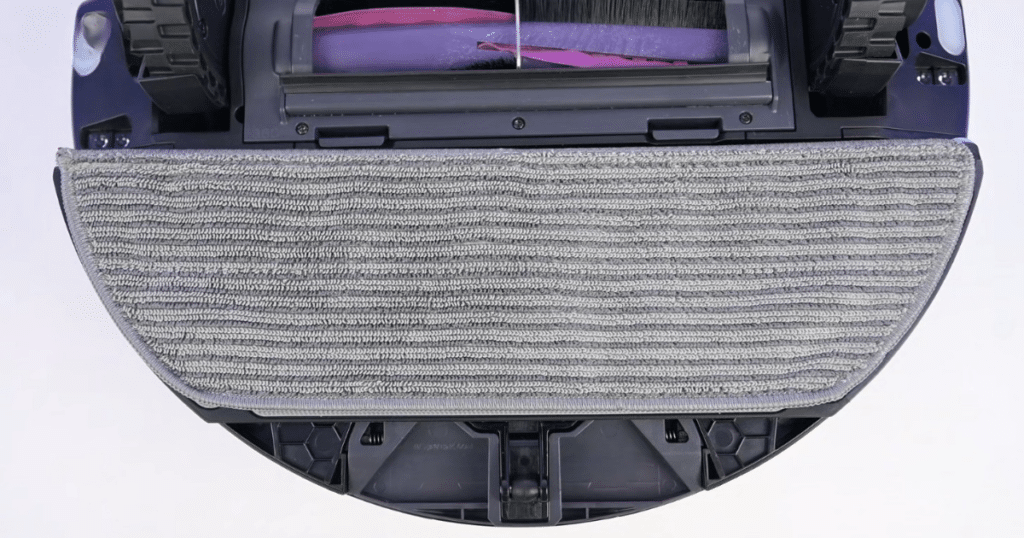 Shark UV Reveal Mop pad | Vacuum Wars The Shark UV Reveal uses a flat mop pad that extends to the side, lifts over carpets, and can be left automatically in the base station for vacuum-only passes.