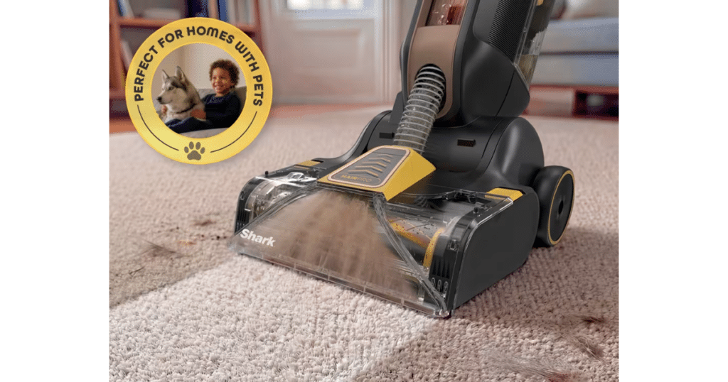 Shark CarpetForce HairPro | Vacuum Wars Shark CarpetForce HairPro EX551 carpet cleaner cleaning pet hair from carpet, with a graphic indicating the model is designed for homes with pets.