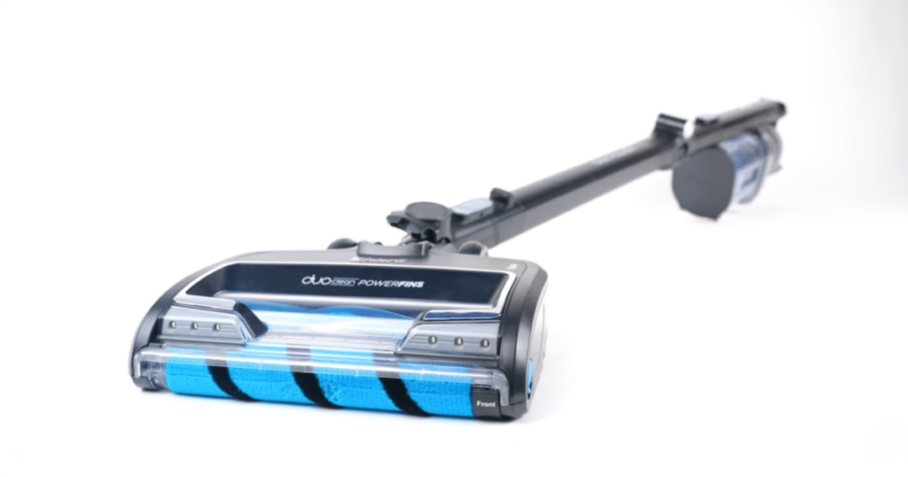 Shark Vertex Pro Cordless Stick Vacuum Cleaner at the Vacuum Wars Studio | Vacuum Wars Shark Vertex Pro IZ682H cordless vacuum lying on a white background with its DuoClean floorhead in the foreground.