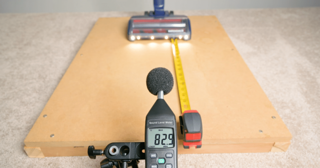 _Bissell PowerClean DualBrush Noise Testing | Vacuum Wars Vacuum Wars measuring cordless vacuum noise with a sound level meter positioned at a fixed distance from the vacuum.