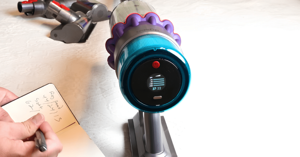 Cordless Vacuum LCD Score Vacuum Wars | Vacuum Wars Cordless vacuum with a full LCD screen displaying real-time operating information on the handle.