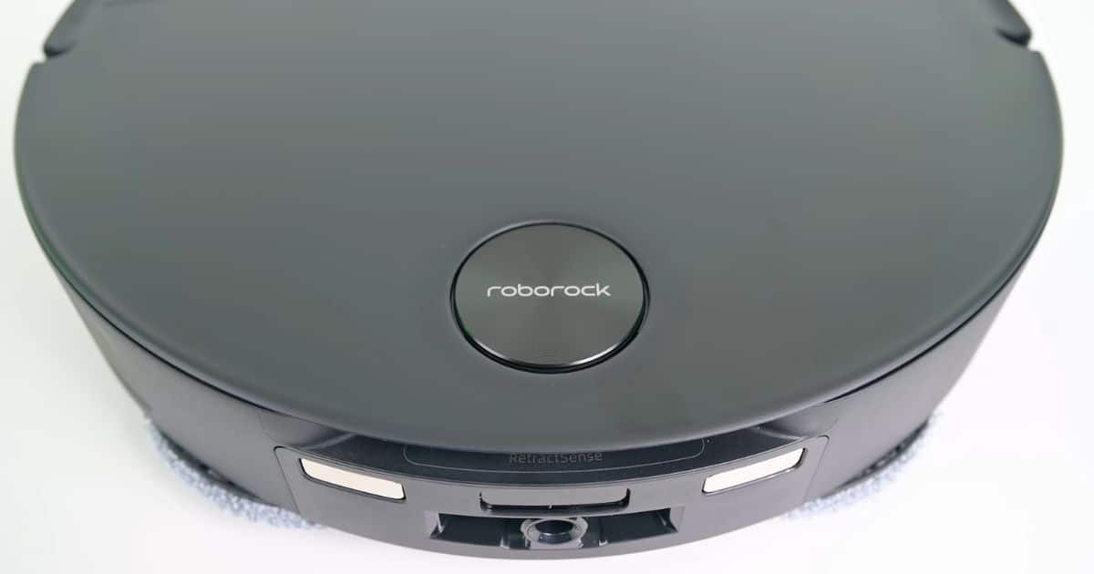 | Vacuum Wars Close-up of the Roborock Qrevo Edge 2 RetractSense retractable LiDAR sensor built into the top of the slim robot vacuum.