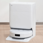 Narwal Freo 20 Edge robot vacuum and mop.